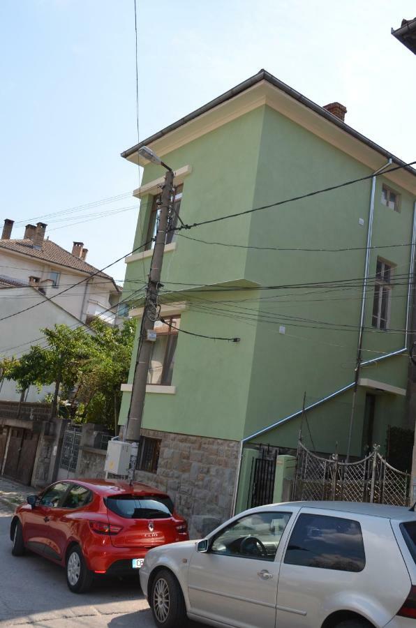 Our House In The Town Apartamento Veliko Tŭrnovo Exterior foto